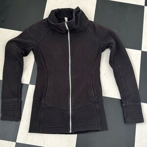 Lululemon black zip up